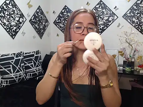 Snapshot of TheMISTRESSx69 chatting on 19, 5, 2026 TheMISTRESSx69 online show from 19, 5, 2026