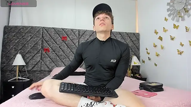 TaylerWhite online show from 6, 1, 2026