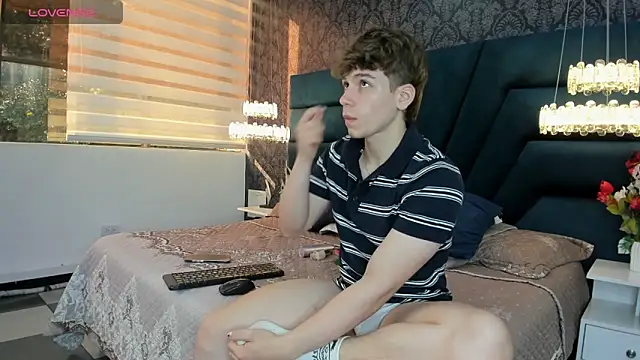 TaylerWhite online show from 28, 2, 2026