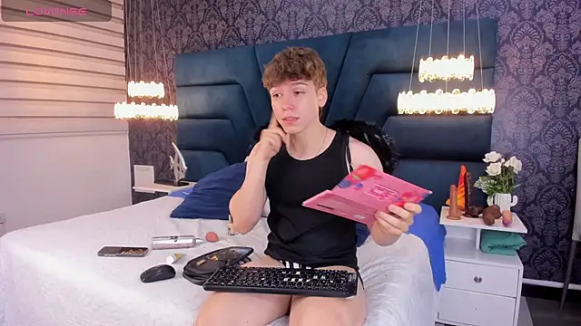 TaylerWhite online show from 7, 2, 2026