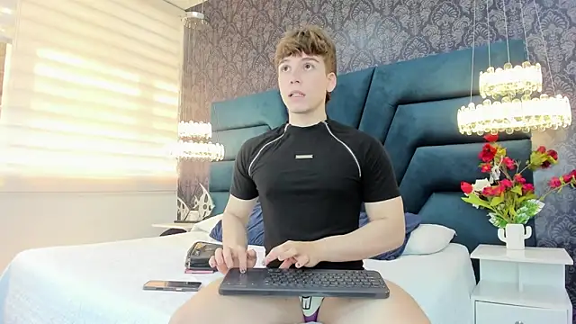 TaylerWhite online show from 20, 3, 2026