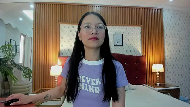 Sophie Calloway online show from 12, 11, 2025