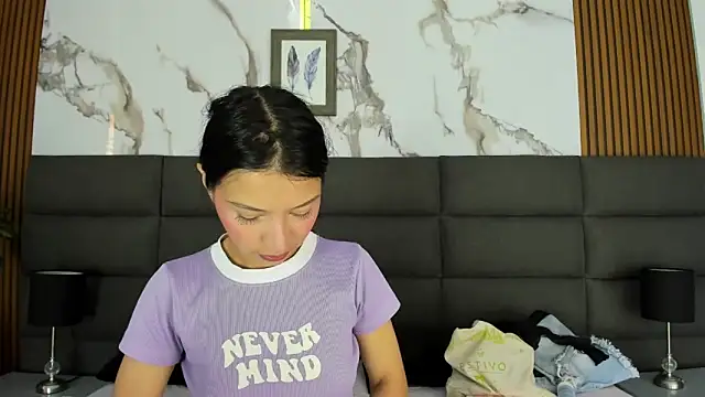 Sophie Calloway online show from 27, 3, 2026