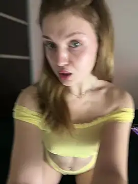 Snapshot of Emaline_Fane chatting on 30, 4, 2026 Emaline Fane online show from 30, 4, 2026