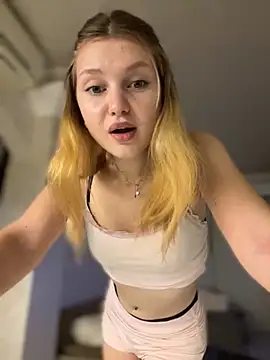 Emaline Fane online show from 3, 12, 2025