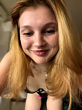 Emaline Fane online show from 9, 11, 2025