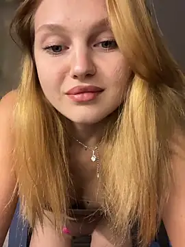 Emaline Fane online show from 2, 11, 2025