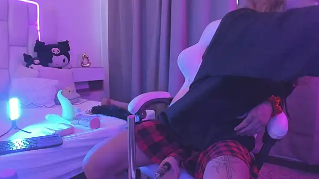 MilkWhore1 online show from 22, 4, 2026