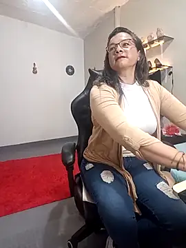 SolVegaNaciente online show from 19, 11, 2025