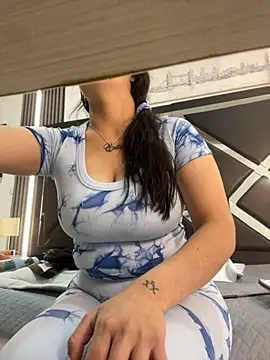 Mia garcia28 online show from 18, 10, 2025