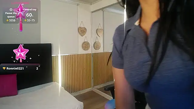 Mia garcia28 online show from 15, 1, 2026