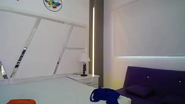 Mia garcia28 online show from 8, 11, 2025