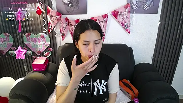 Mia garcia28 online show from 16, 2, 2026