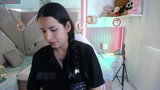 Mia garcia28 online show from 4, 12, 2025