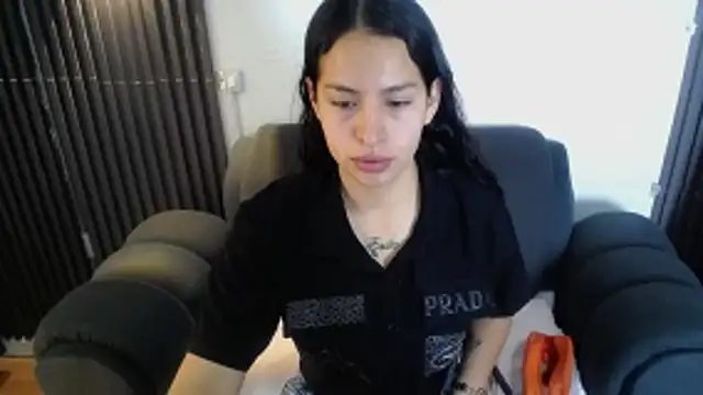 Mia garcia28 online show from 15, 5, 2026