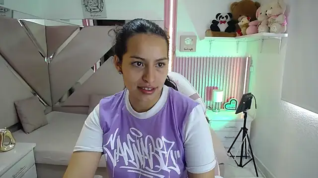 Mia garcia28 online show from 13, 6, 2026