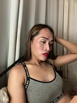 RomanticPearlTS online show from 4, 3, 2026