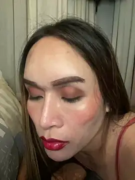 RomanticPearlTS online show from 15, 6, 2026