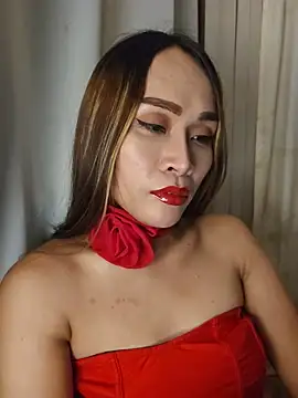 Snapshot of RomanticPearlTS chatting on 11, 5, 2026 RomanticPearlTS online show from 11, 5, 2026