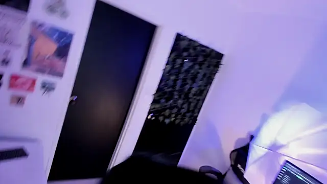 Lana Herondale online show from 15, 12, 2025