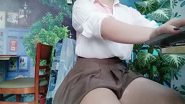 Bonnie-2k online show from 13, 11, 2025