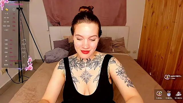 Luna Ver online show from 2, 10, 2025