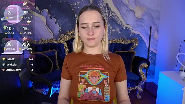 LilElfie online show from 23, 11, 2025