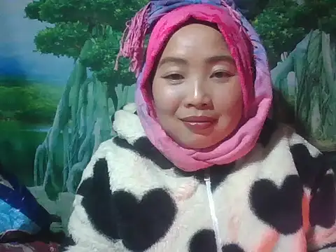 Snapshot of PhamPhung chatting on 28, 11, 2025 PhamPhung online show from 28, 11, 2025