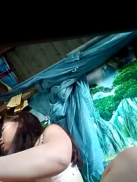 Snapshot of PhamPhung chatting on 10, 11, 2025 PhamPhung online show from 10, 11, 2025