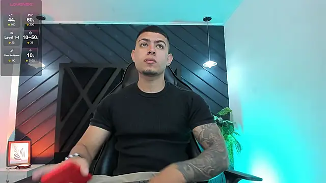 marco garciia  online show from 2, 12, 2025