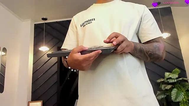 marco garciia  online show from 5, 2, 2026