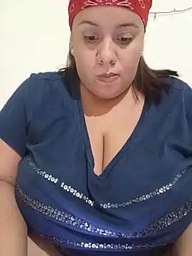 Snapshot of luzdanna chatting on 25, 7, 2026 luzdanna online show from 25, 7, 2026