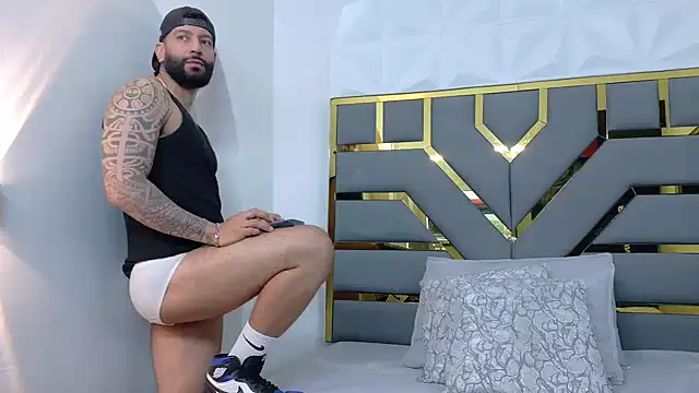 yorbymaxx online show from 24, 10, 2025