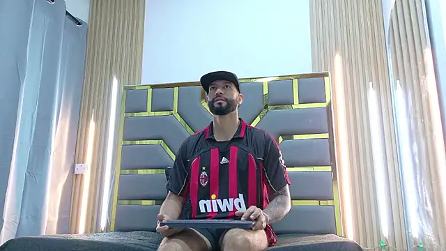 yorbymaxx online show from 10, 1, 2026