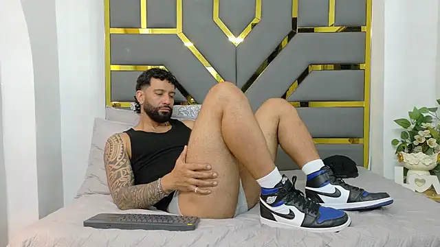 yorbymaxx online show from 7, 10, 2025