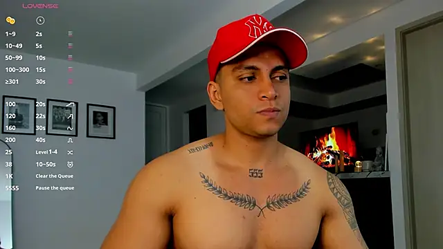 Snapshot of Nicolasmontoya16 chatting on 8, 11, 2025 Nicolasmontoya16 online show from 8, 11, 2025