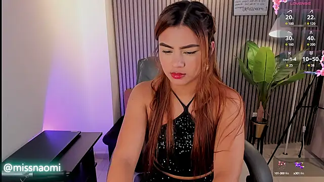 Missnaomi  online show from 30, 9, 2025