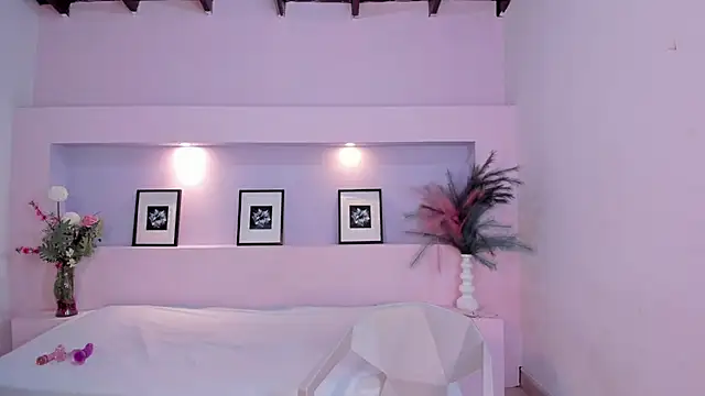 AnaisVelvet7 online show from 3, 10, 2025