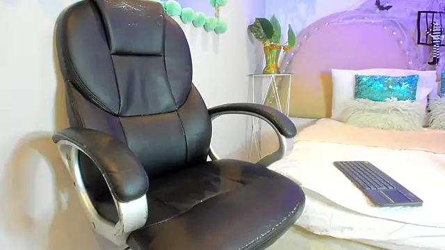 alanna blaze online show from 28, 10, 2025