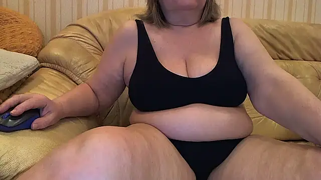 Simply woman online show from 12, 2, 2026