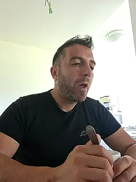 Snapshot of spaccaa chatting on 26, 5, 2026 spaccaa online show from 26, 5, 2026