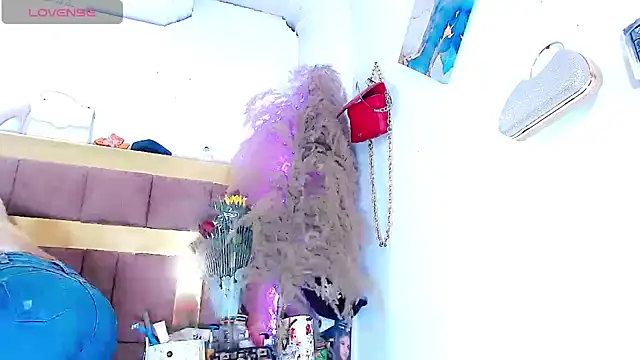 ravenous charmer online show from 13, 3, 2026