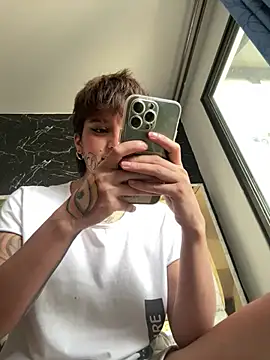 DayanaDG online show from 6, 4, 2026