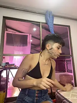 DayanaDG online show from 5, 11, 2025