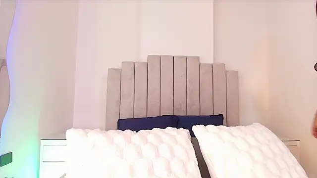 Snapshot of valecastro_ chatting on 20, 11, 2025 valecastro online show from 20, 11, 2025