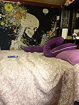 xXKnifeRiderXx online show from 10, 9, 2025