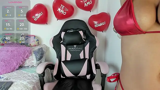 Snapshot of mari-ross chatting on 14, 2, 2026 mari-ross online show from 14, 2, 2026