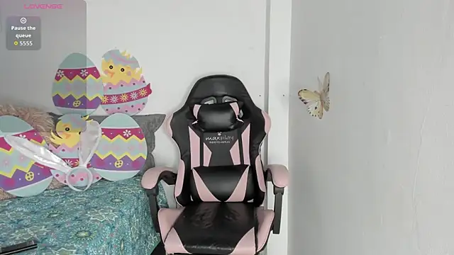 mari-ross online show from 4, 4, 2026