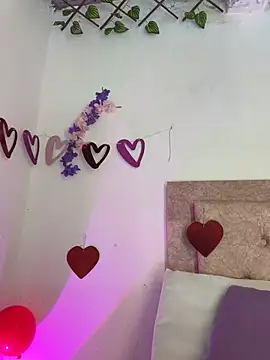 kendra smiitch online show from 17, 2, 2026