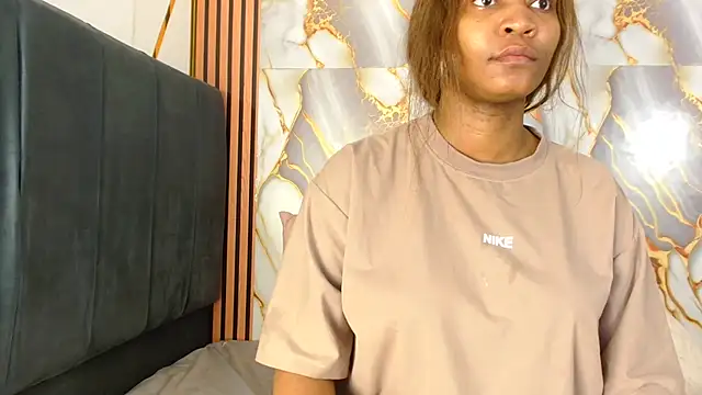 Snapshot of AmbarSmit chatting on 10, 5, 2026 AmbarSmit online show from 10, 5, 2026